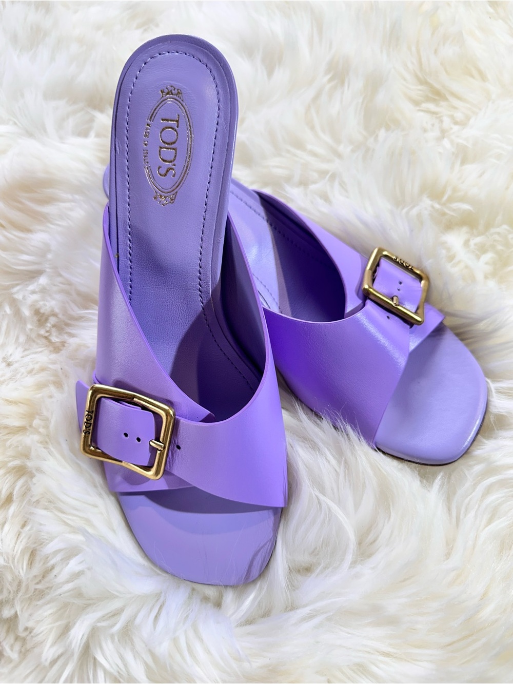 TOD’S Lavender Leather Mule Sandals with Sculptural Plexi Heel